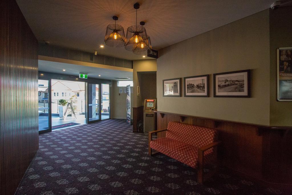 Gladstone Reef Hotel Motel Buitenkant foto